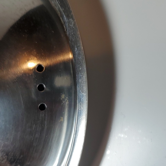 Wear Ever 1 Quart Stainless Steel Saucepan Pot/Pan Pour Spout Straining Lid - Picture 4 of 7